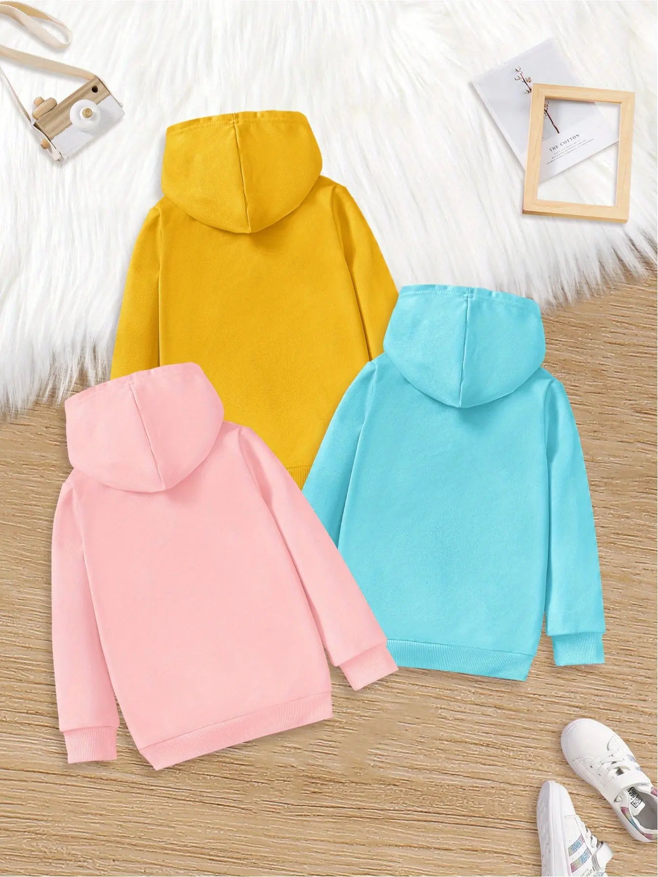 https://alittledisandat.com › products › girls-3piece-knit-hoodie-set-with-magical-prints1726057529611 image7