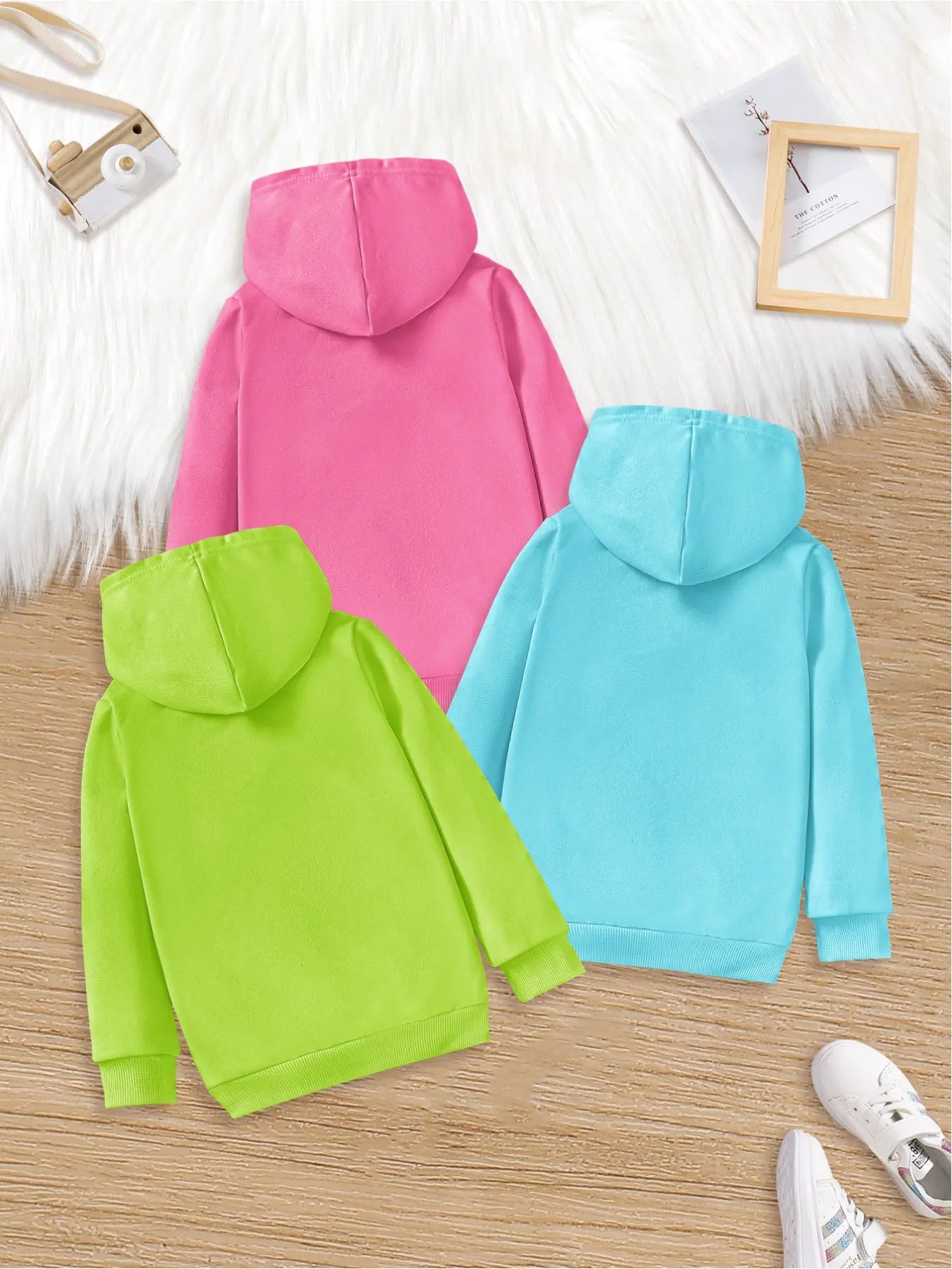 https://alittledisandat.com › products › girls-3piece-knit-hoodie-set-with-magical-prints1726057529611 image5