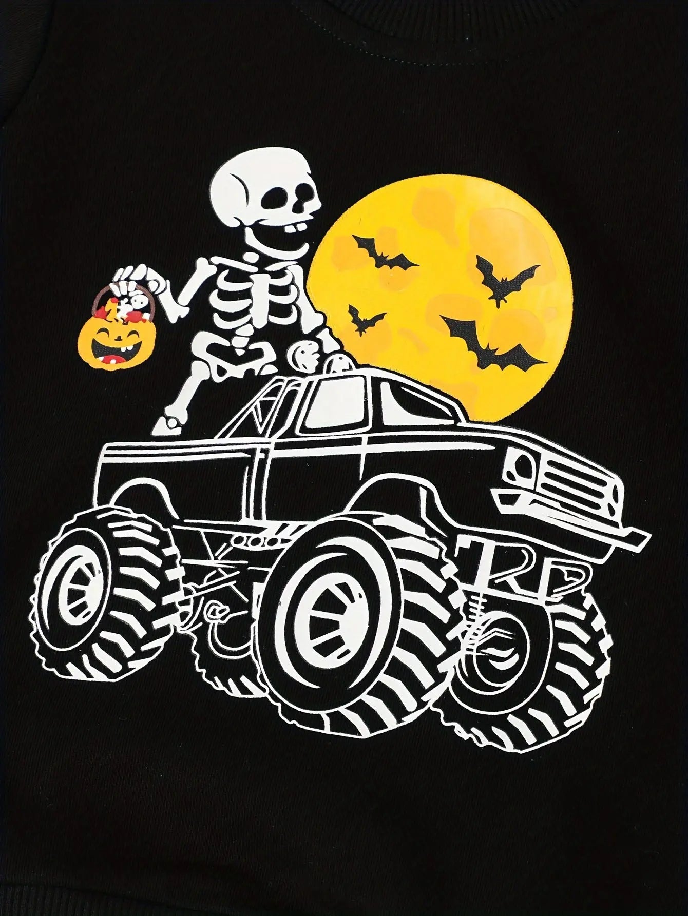 https://alittledisandat.com › products › halloween-boys-pure-cotton-cartoon-sweatshirt1725994477120 image4